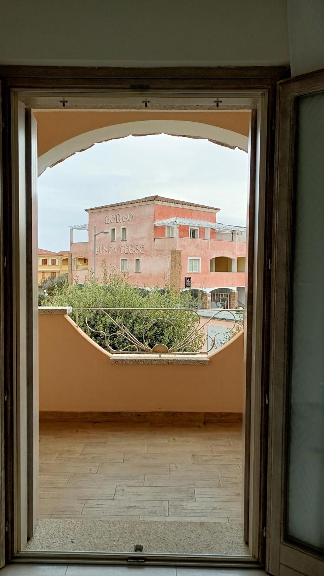 Appartamento Vista Mare Punta Tegge La Maddalena  Eksteriør billede